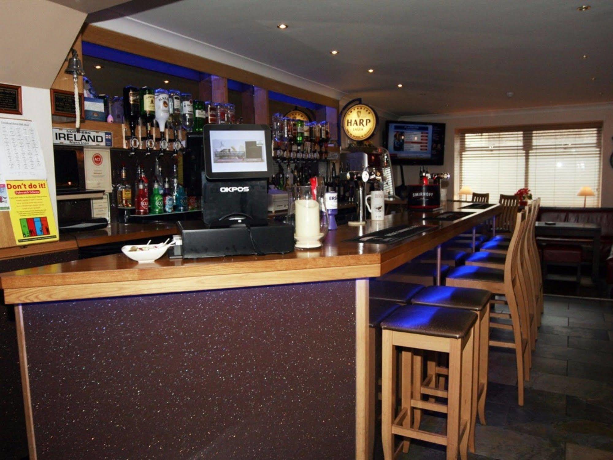 The Townhead Hotel Локерби Экстерьер фото