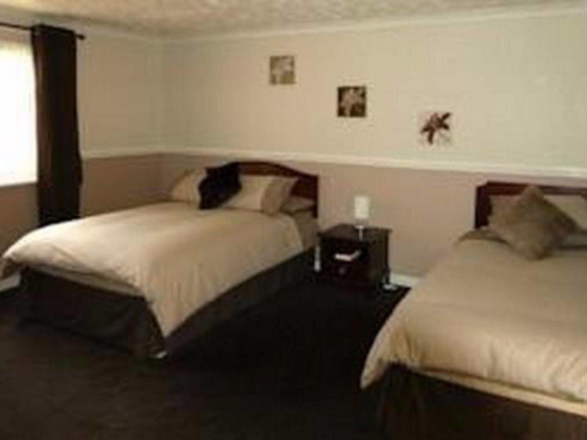 The Townhead Hotel Локерби Экстерьер фото