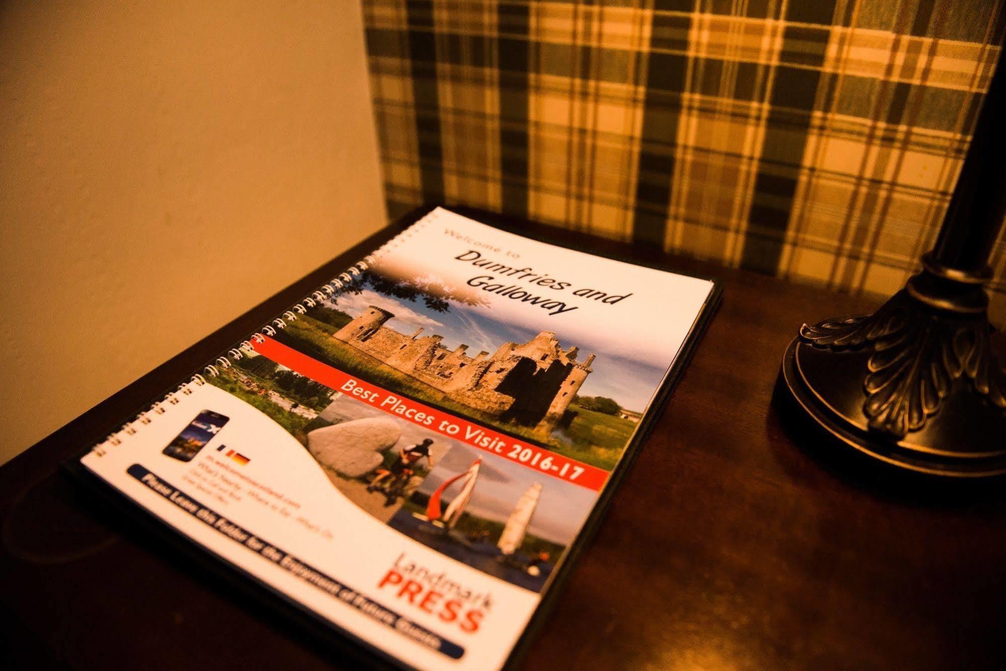 The Townhead Hotel Локерби Экстерьер фото